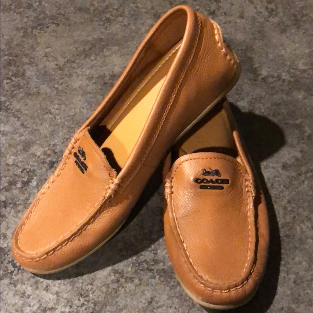 Coach Mary Lock-up Loafer- 6.5M Like New!